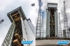 French Guyane • Kourou • Sojuz tower of launch • Overhead crane for the assembly of the SOJUZ's superior part